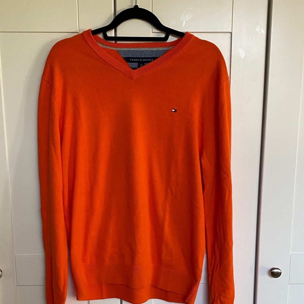 Tommy Hilfiger Men's V-Neck Sweater in Vibrant Orange